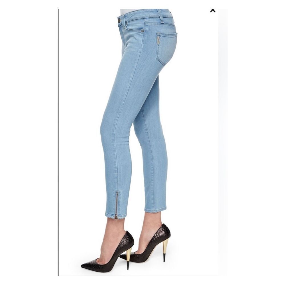 Paige verdugo crop zip 31